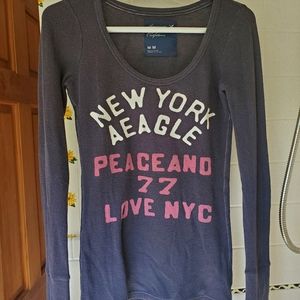 Juniors American Eagle Peace and Love NYC long sleeve top medium